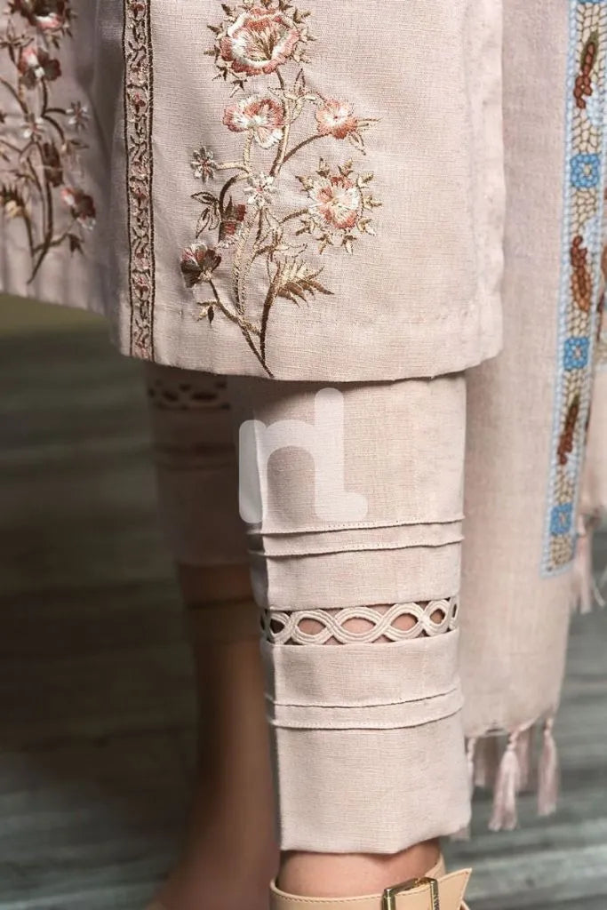 HC589-WINTER 3PC Dhannak Embroidered suit with Printed Shawll