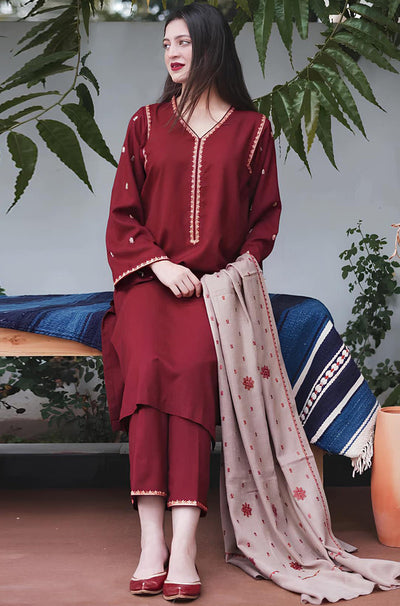 HC503-WINTER 3PC Dhanak suit with Embroidered Shawll