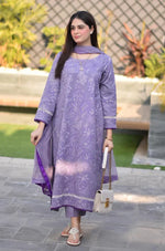 HC1020 - Breeze 3PC Lawn Embroidered Suit