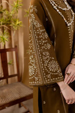 HC1024 - Batik - 2PC Lawn Embroidered Suit