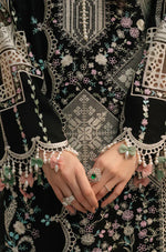 BIN ILYAS - Summer 3PC Lawn Chikankri Embroidered Suit - HC1128