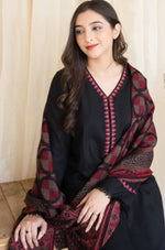 HC628-WINTER 3PC Dhannak Embroidered suit with Printed Shawll