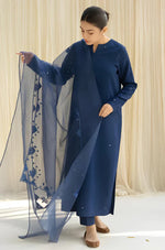 HC719-3PC Lawn Embroidered Shirt With Organza Embroidered Dupatta