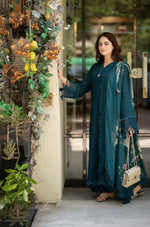 HC1070 - Bareeze 3PC Lawn Embroidered Suit