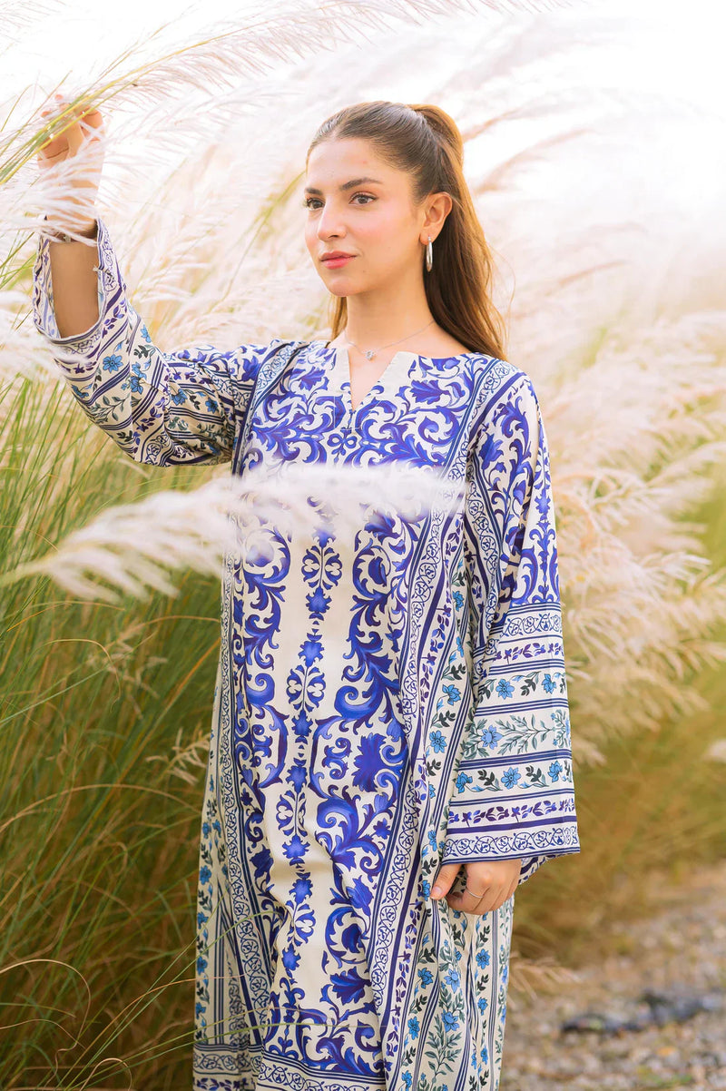 Bunaai - 2 piece Silk printed coord Kaftaan - HC1131