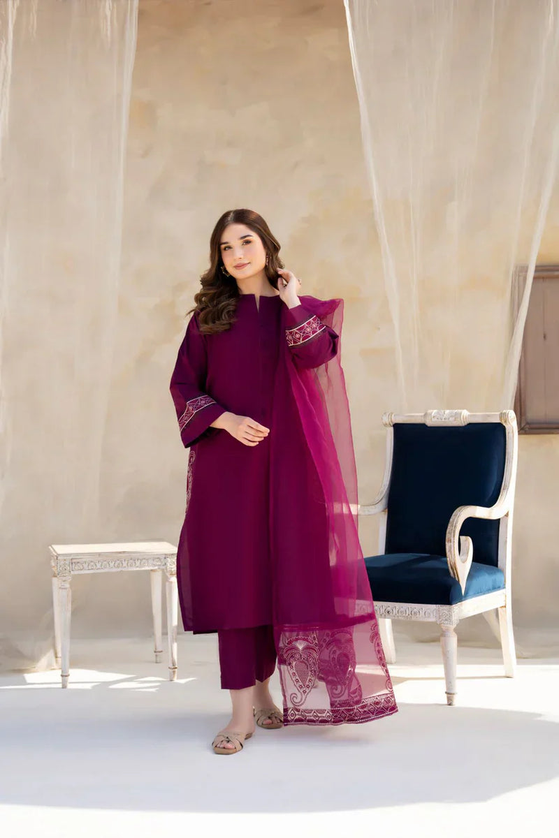 HC763-SUMMER 3PC Lawn Embroidered Shirt With Organza Embroidered Dupatta