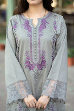 Mushaq - Winter 3PC Dhanak Embroidered Suit - HC3366
