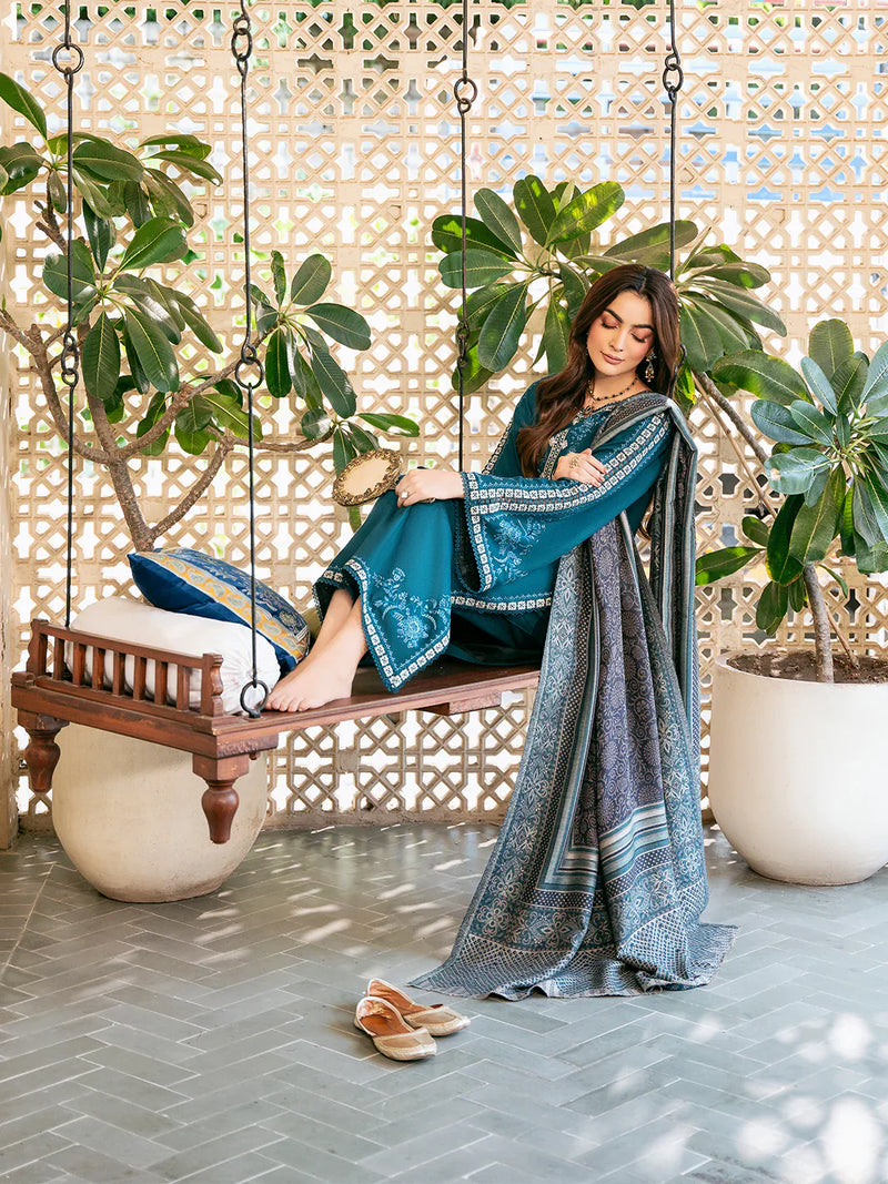 izel - Winter 3PC Dhanak Embroidered Suit - HC33104