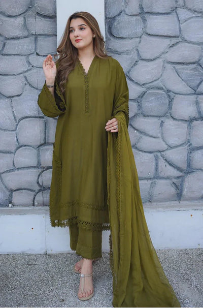 Sapphire - Winter 3PC Dhanak Embroidered  Suit -HC33130