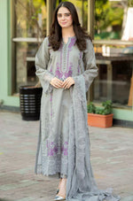 HC1047 - Mushq - 3PC Lawn ChickenKari Embroidered Suit