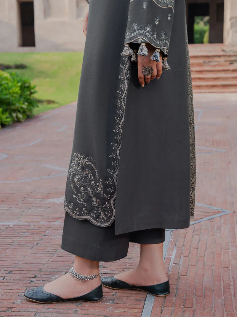 izel - Winter 3PC Dhanak Embroidered Suit - HC33112