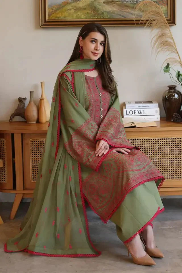 HC1002 - Bareeze 3 Piece Embroidered Lawn Suit